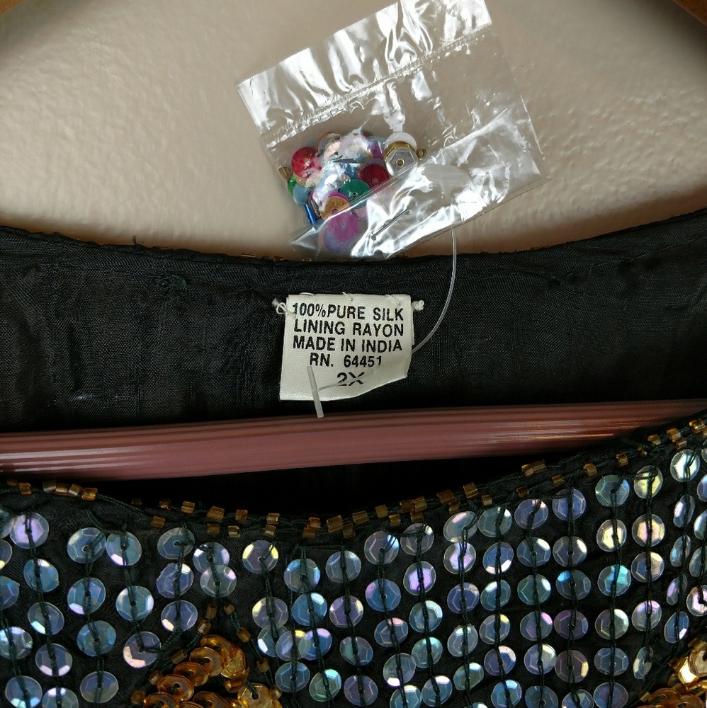 SOLD Vintage 100% silk sequin heart blouse 2X - Picture 7 of 8